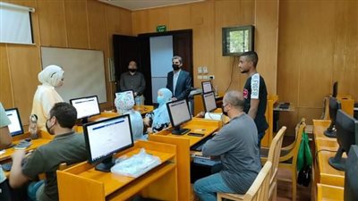 توافد طلاب المرحلة الأولى على معامل التنسيق بجامعة بني سويف