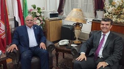 تجارية الجيزة تبحث التعاون مع كلية التجارة بجامعة القاهرة