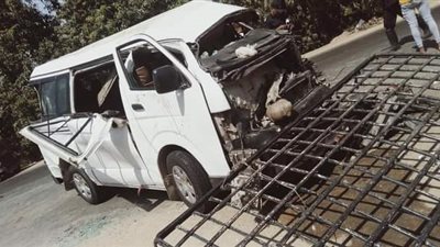 بالأسماء.. إصابة 11 شخصا في تصادم سيارتين بأسيوط 