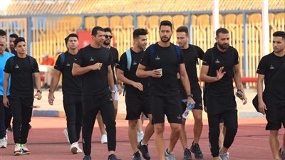 الإسماعيلي يصل ملعبه استعدادًا لمواجهة الاتحاد