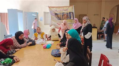 ورشة حرف يدوية لربات البيوت وذوي الهمم بمتحف آثار الوادي الجديد |صور