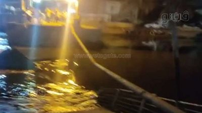 انهيار كوبري مشاة بقرية العزيزية في الشرقية وغرق طفلة حديثة الولادة