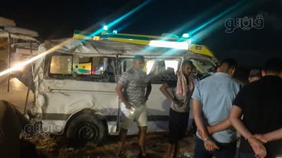 مصرع وإصابة ٢٠ شخصا في انقلاب 