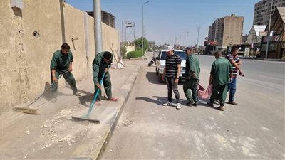 رئيس حي الطالبية يتفقد أعمال حملة نظافة بشارعي السادات وإستوديو مصر | صور