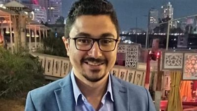 بعد فوزه بأفضل دراماتورج بالقومي للمسرح.. مينا بباوي: 