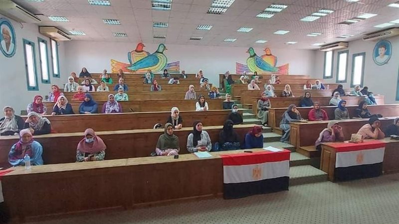 جانب من الندوات 