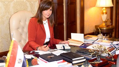 التعديل الوزاري 2022.. سر رحيل نبيلة مكرم من وزارة الهجرة 