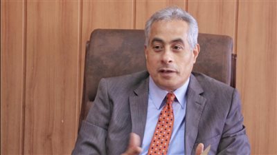  بعد تولي حسن شحاتة منصب وزير القوى العاملة.. من يقود اتحاد عمال مصر؟