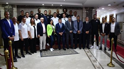 وزير الرياضة يلتقي لاعبي منتخب الطائرة قبل سفرهم للمشاركة في بطولة العالم