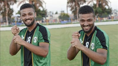 يوسف محمود لاعب بايونيرز يحتفل على طريقة شيكابالا 