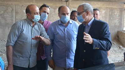 محافظ القليوبية يتابع اعمال رصف شارع ببنها وتطوير كوبري عرابي