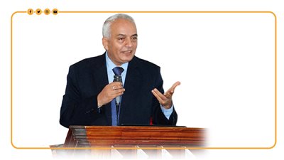 10 ملفات على مكتب وزير التربية والتعليم الجديد | انفوجراف