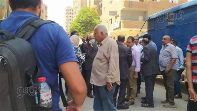 صراخ وحزن أهالي إمبابة أمام كنيسة أبو سيفين | فيديو 