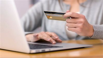 كيف يحاسب القانون الوكلاء والوسطاء التجاريين حال استخدام بيانات غير صحيحة؟ 