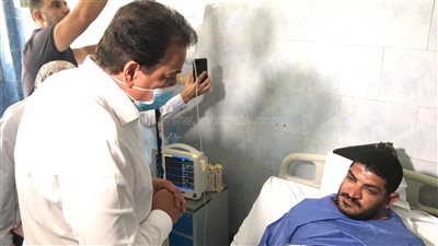 وزير الصحة يطمئن على مصابي كنيسة أبي سيفين في المستشفيات | فيديو وصور