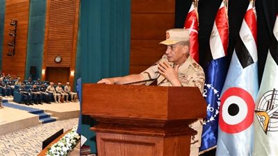 وزير الدفاع: القوات المسلحة تعمل بأقصى درجات اليقظة والاستعداد لتأمين حدود الدولة 