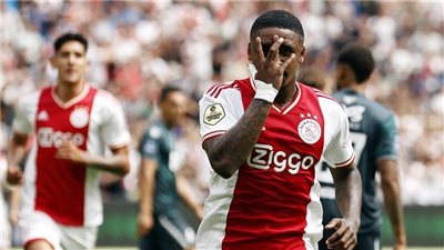 أياكس يسحق جرونينجين 1/6 في الدوري الهولندي 