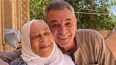 موعد ومكان عزاء والدة الفنان محمود حميدة 