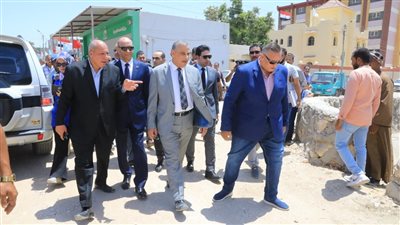محافظ سوهاج يتفقد مدرسة مجمع أم دومة الابتدائية بتكلفة 3 ملايين جنيه