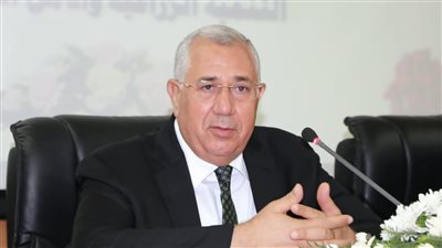 القصير يبحث مع قيادات الزراعة تكليفات القيادة السياسية بتحقيق الأمن الغذائي 