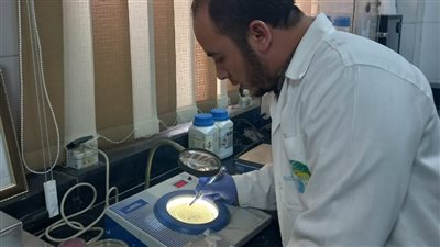 تحليل 33 الف عينة مياه وصرف صناعي بالفيوم 