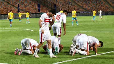 أخبار الرياضة: الزمالك يتأهل لربع نهائي كأس مصر.. و