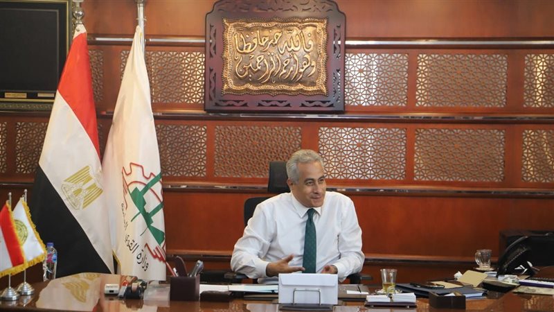 وزير القوى العاملة