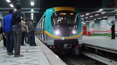 المترو يطالب الركاب الالتزام بارتداء الكمامة 