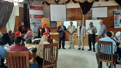 وكيل تعليم دمياط يتابع ورشة عمل التقييم الذاتي لاعتماد الجودة في المدارس