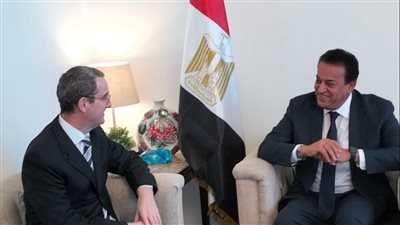 وزير الصحة يستقبل رئيس بعثة اللجنة الدولية للصليب الأحمر بمصر