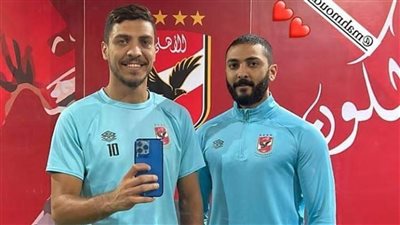 محمد شريف يخوض تدريبات بدنية في الجيم 