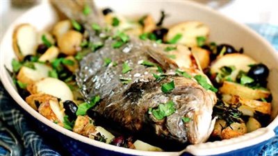 بسبب وجبة سمك، أمريكية تفقد أطرافها الأربعة