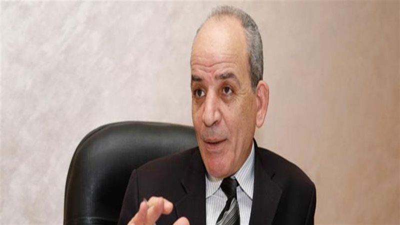 السيد عطا رئيس قطاع
