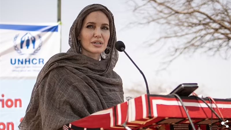 انجلينا جولي