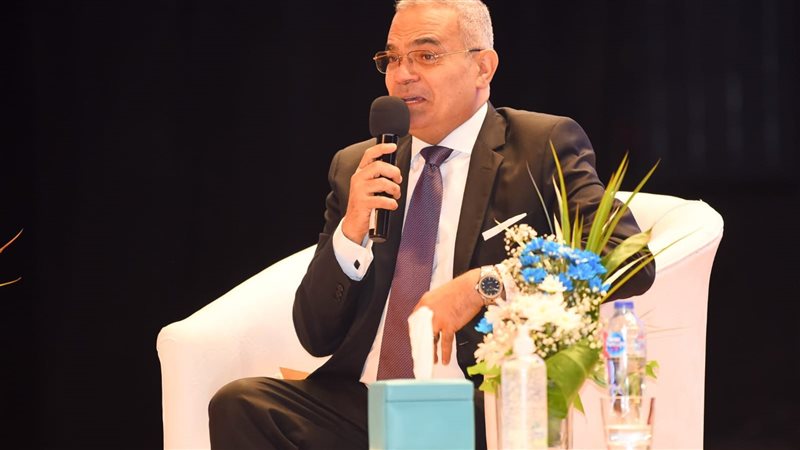 السفير صلاح عبد الصادق