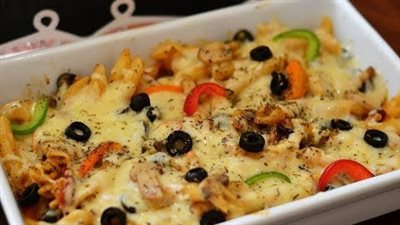 طريقة عمل مكرونة البشاميل وش البيتزا | فيديو 