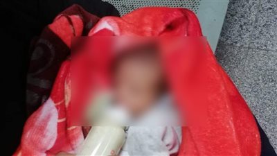 سيدة تركته وهربت.. تفاصيل العثور على طفل حديث الولادة في مستشفى المنزلة بالدقهلية
