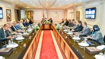 بعد تكليفه.. رئيس العربية للتصنيع الجديد يعد ببذل الجهد والعطاء للارتقاء بالهيئة