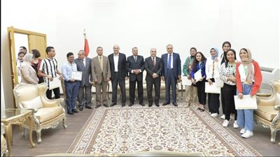 الوطنية للصحافة تكرم 28 متفوقًا من طلاب الأهرام الكندية 