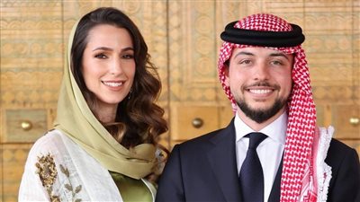 من هي السعودية رجوة آل سيف خطيبة ولي عهد الأردن؟|صور