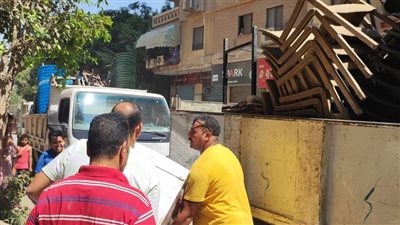 13 صورة ترصد اغلاق 4 محال تجارية وضبط 22 توكتوك في حملة ببولاق الدكرور