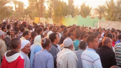 تشييع جثمان مريض تخلص من حياته بالقفز من أعلى مستشفى بني سويف الجامعي