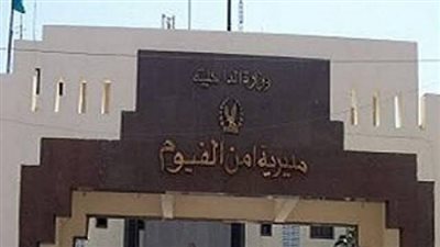 انتظام المرور علي طريق 