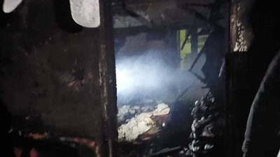 حريق يلتهم محتويات شقة سكنية بشارع الترعة في المنصورة | صور