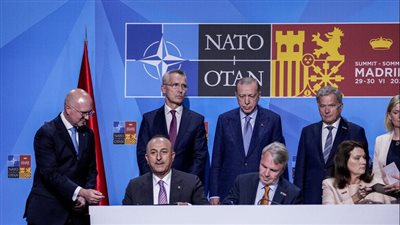 تحذير تركي من إمكانية تعليق عملية انضمام فنلندا والسويد للناتو