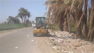 تكثيف حملات نظافة وتجميل الطرق بأسيوط 