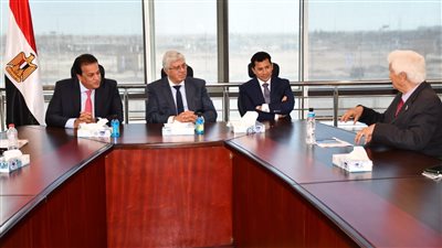 بحضور وزيري الصحة والتعليم العالي.. أشرف صبحي يلتقي مجلس إدارة اتحاد الجامعات