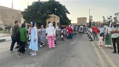 من جميع الجنسيات.. إقبال جماهيري لحضور حفل علي الحجار بمهرجان القلعة