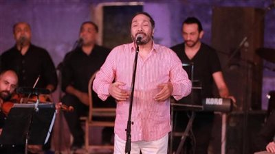 160 دقيقة مع الطرب الأصيل.. علي الحجار يواصل سيمفونية الإبداع بمهرجان القلعة | صور