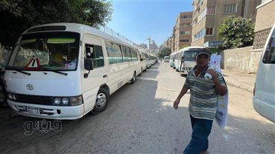 أتوبيسات الزمالك تستعد لنقل جماهير النادي إلى الإسكندرية لحضور مباراة الفريق أمام فاركو| صور